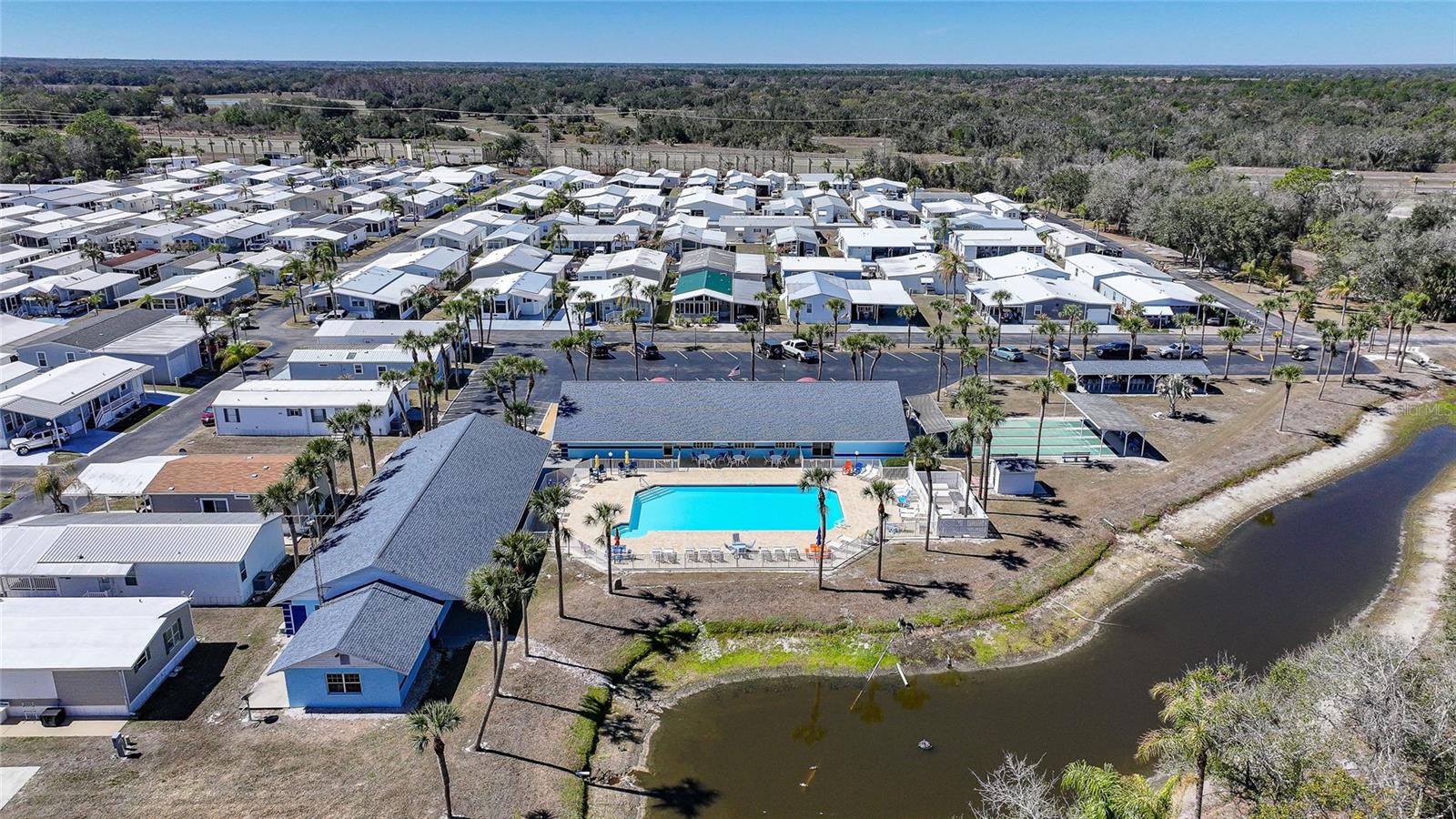 Image 32 of 40 For 7724 Brook Boulevard