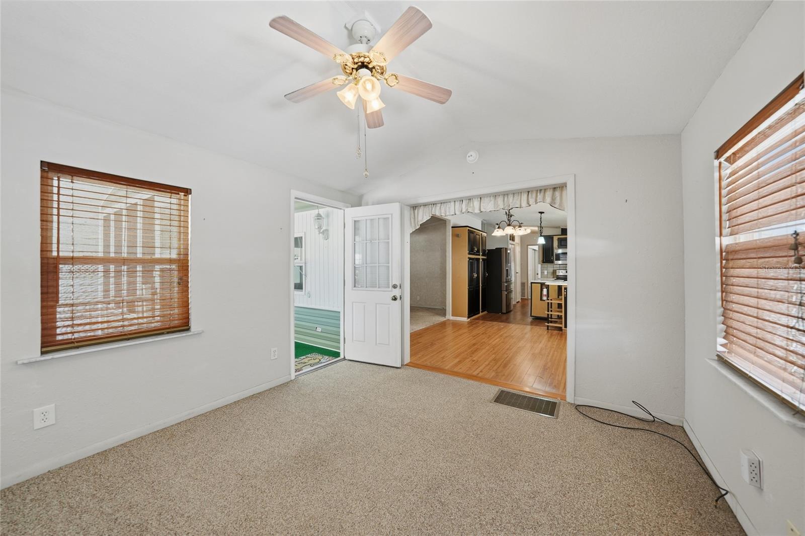 Image 5 of 40 For 7724 Brook Boulevard