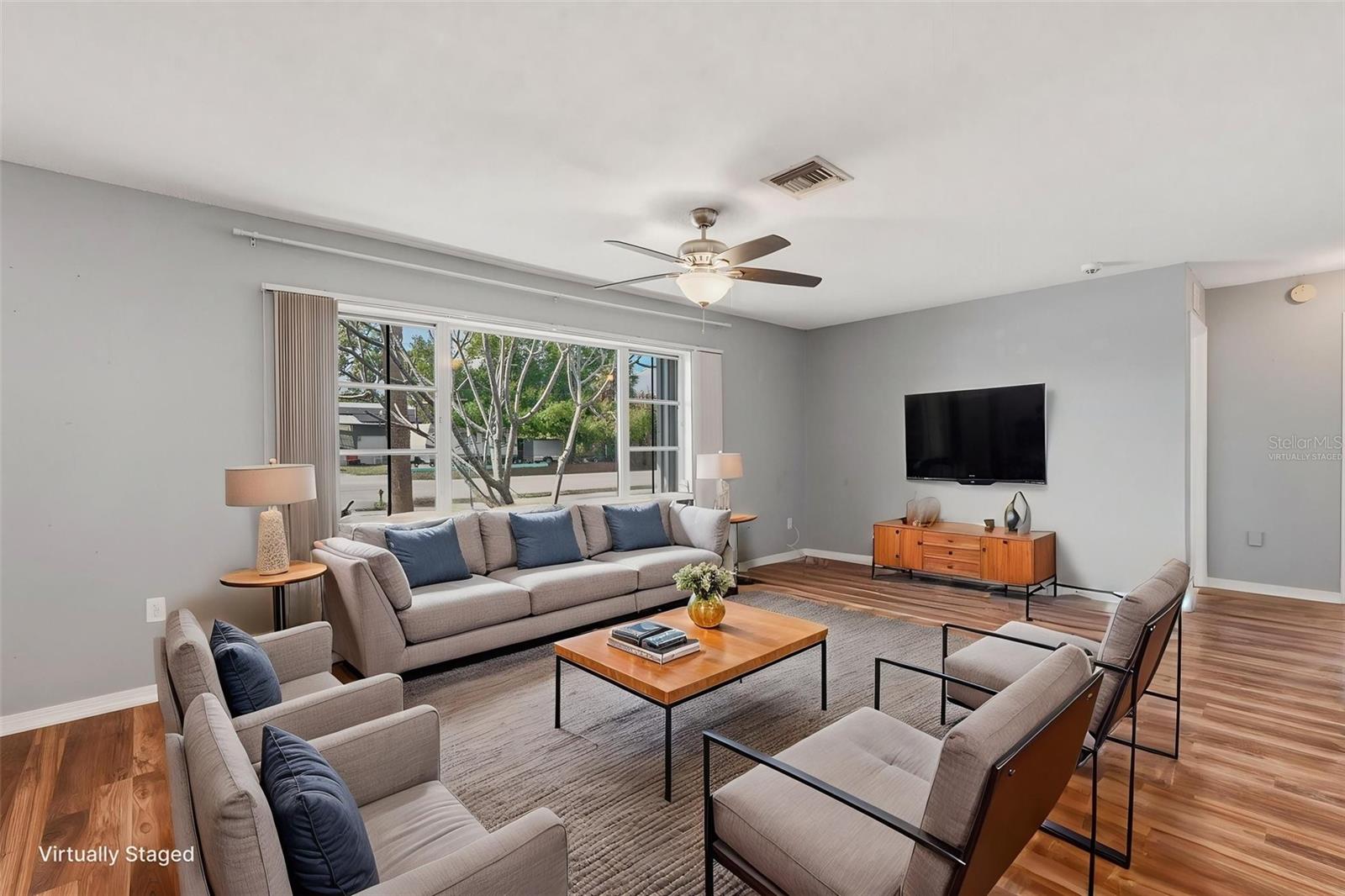 Image 12 of 42 For 3384 Beacon Drive