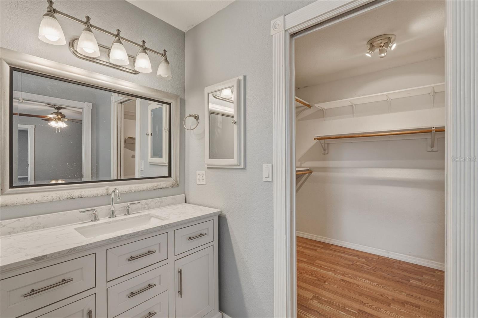 Image 18 of 42 For 3384 Beacon Drive