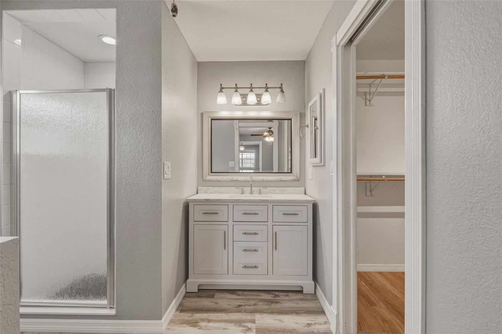 Image 30 of 42 For 3384 Beacon Drive