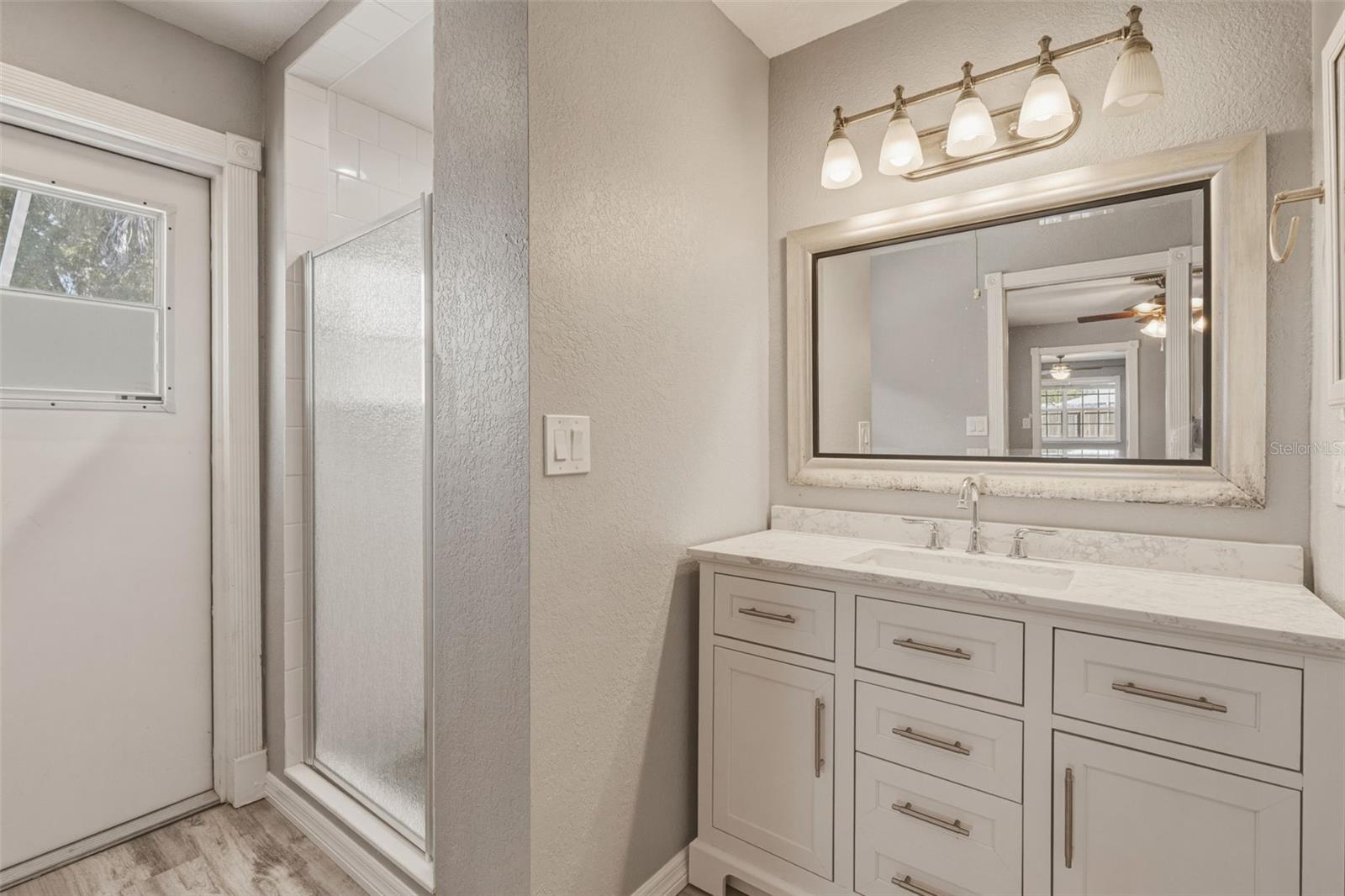 Image 31 of 42 For 3384 Beacon Drive