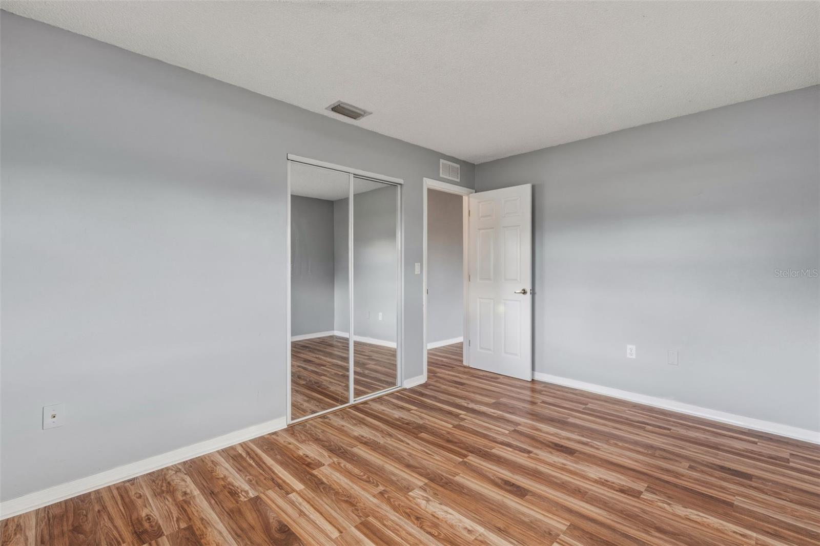 Image 33 of 42 For 3384 Beacon Drive