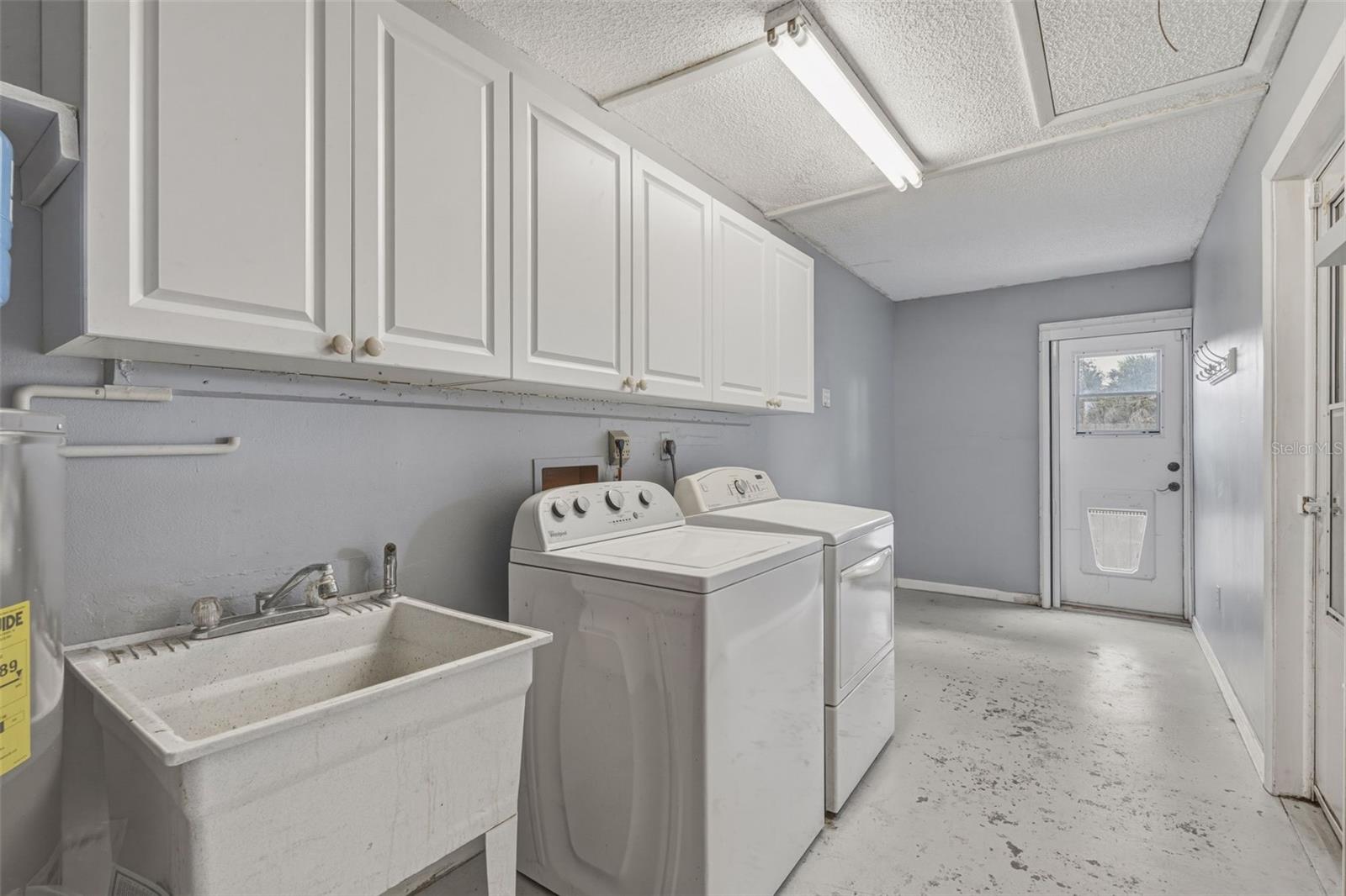 Image 36 of 42 For 3384 Beacon Drive