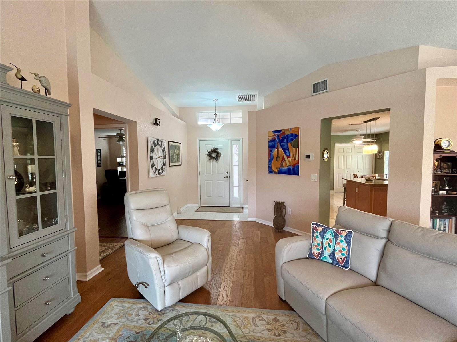 Image 16 of 41 For 4041 King Tarpon Drive