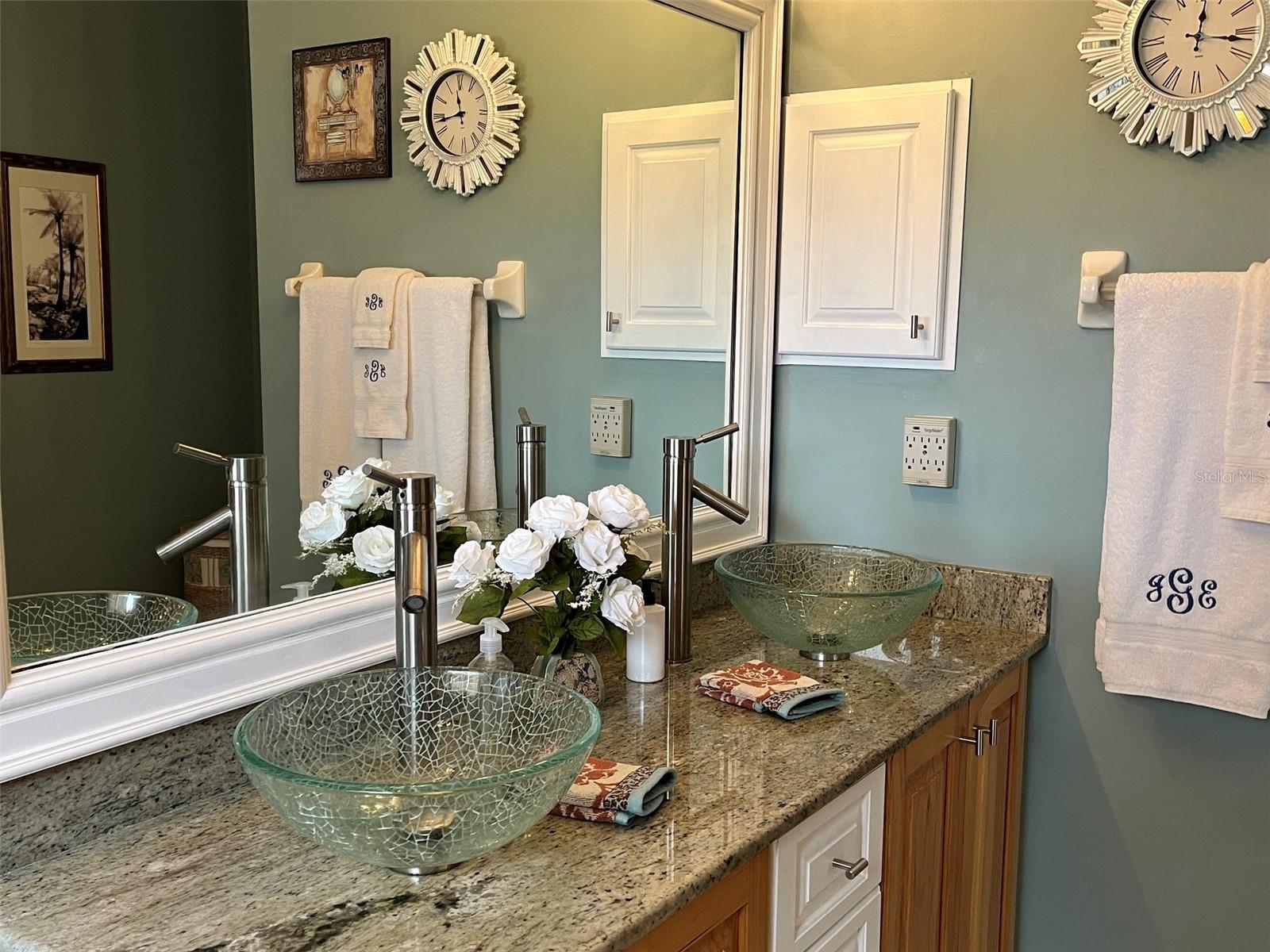 Image 28 of 41 For 4041 King Tarpon Drive