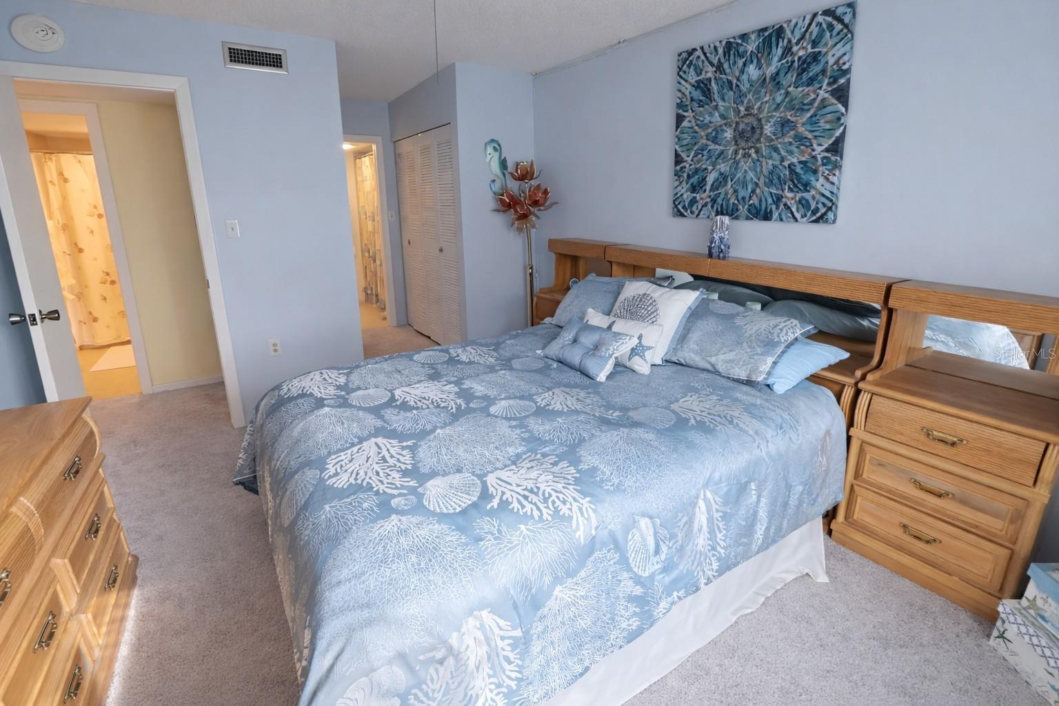 Image 16 of 22 For 21280 Brinson Avenue 106