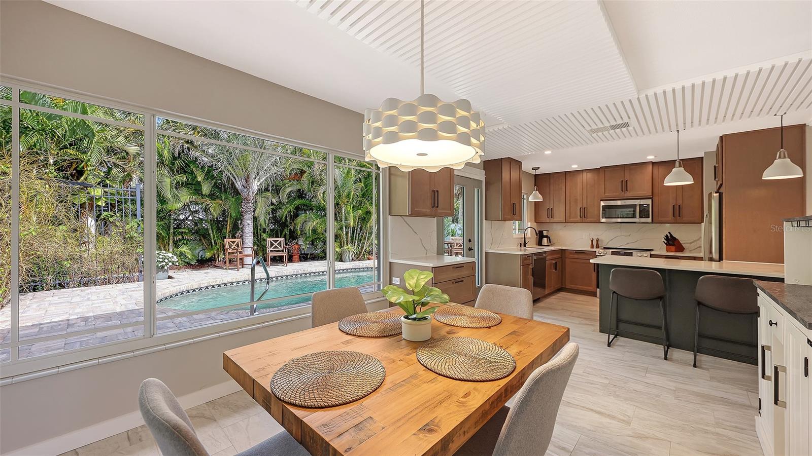 Image 16 of 43 For 628 Olympia Avenue