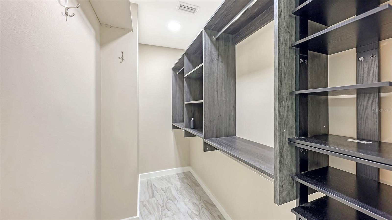 Image 21 of 43 For 628 Olympia Avenue