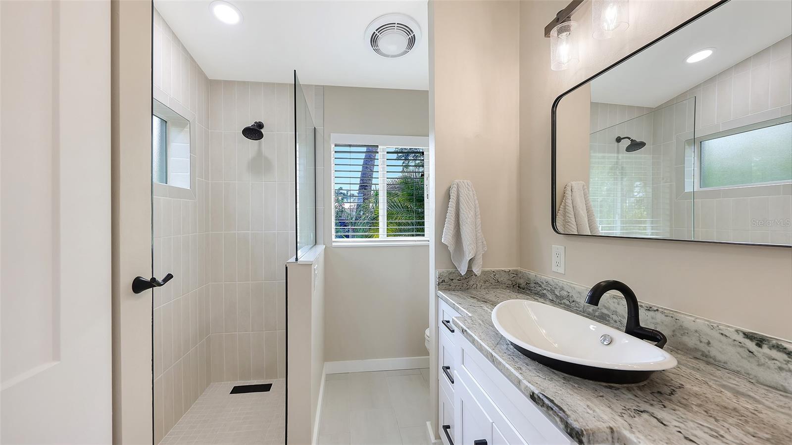 Image 22 of 43 For 628 Olympia Avenue