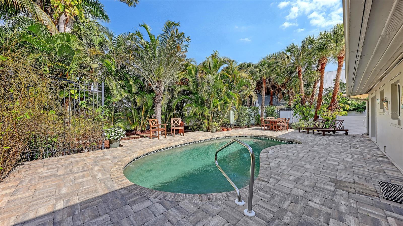 Image 31 of 43 For 628 Olympia Avenue