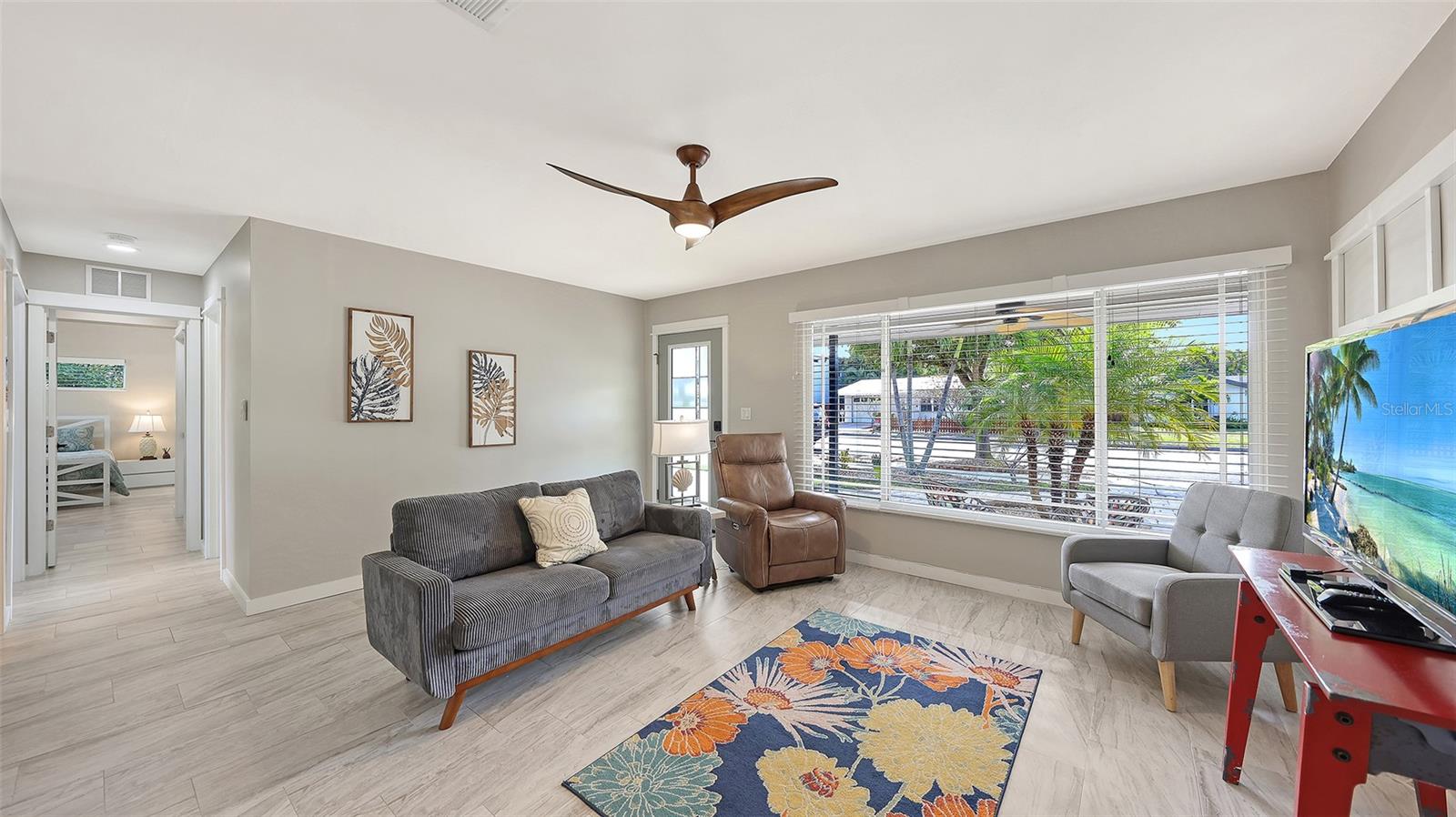 Image 4 of 43 For 628 Olympia Avenue