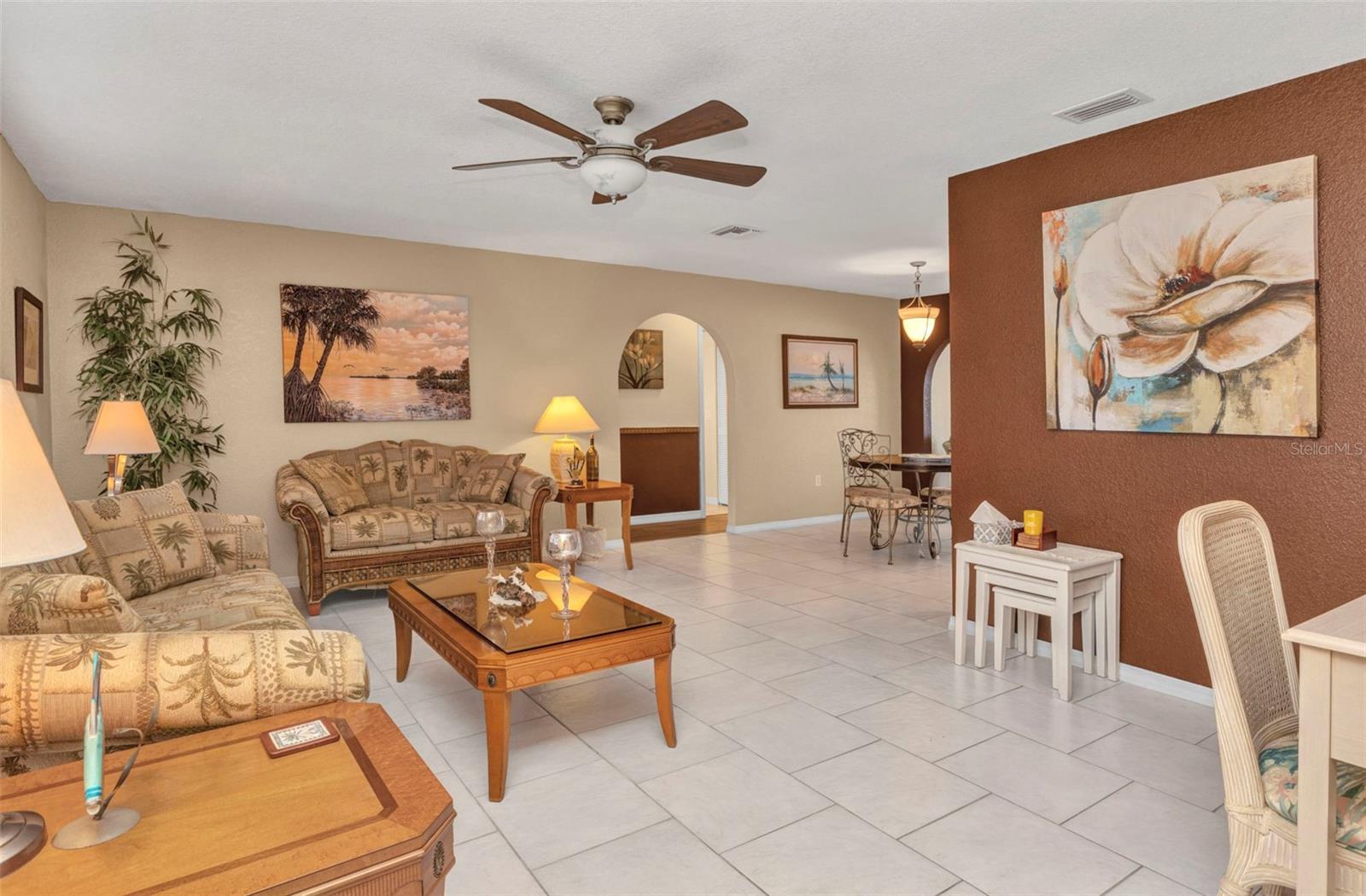 Image 11 of 54 For 205 East Tarpon Boulevard Nw