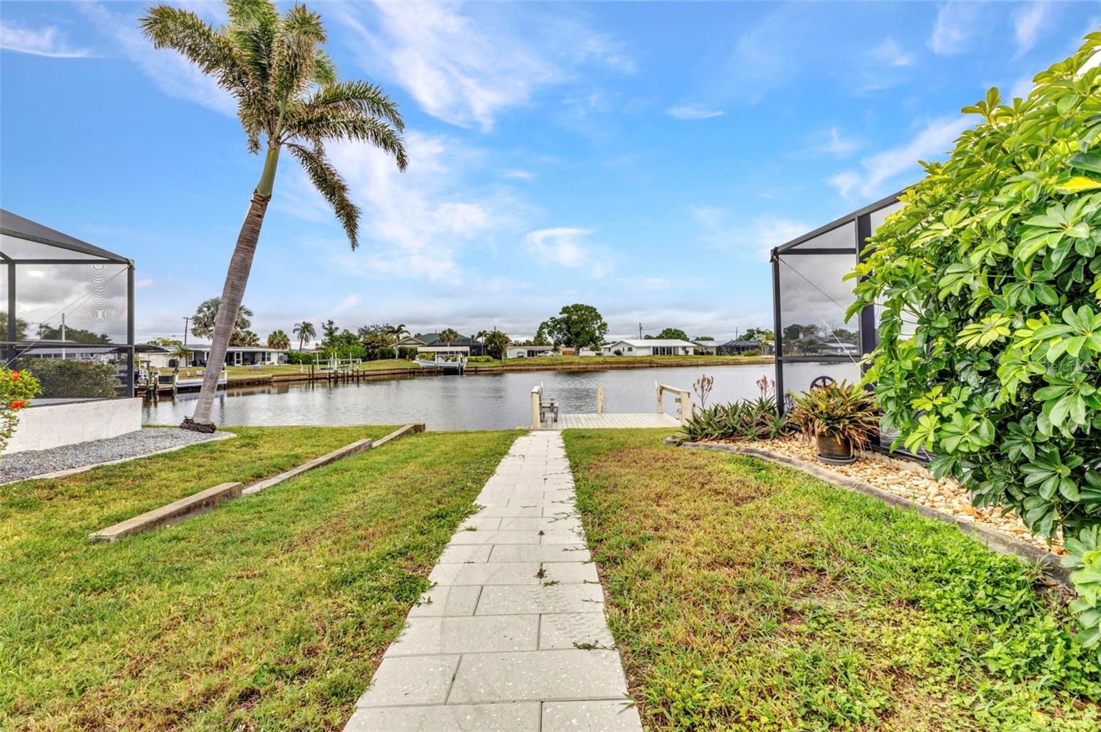 Image 30 of 54 For 205 East Tarpon Boulevard Nw