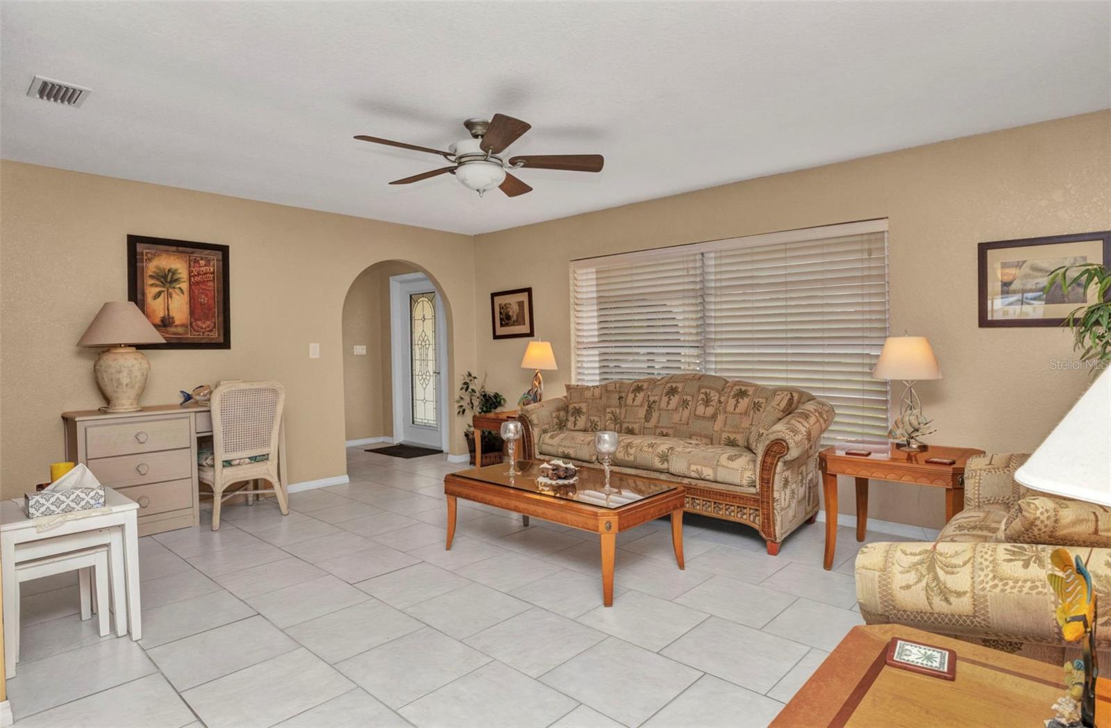 Image 9 of 54 For 205 East Tarpon Boulevard Nw