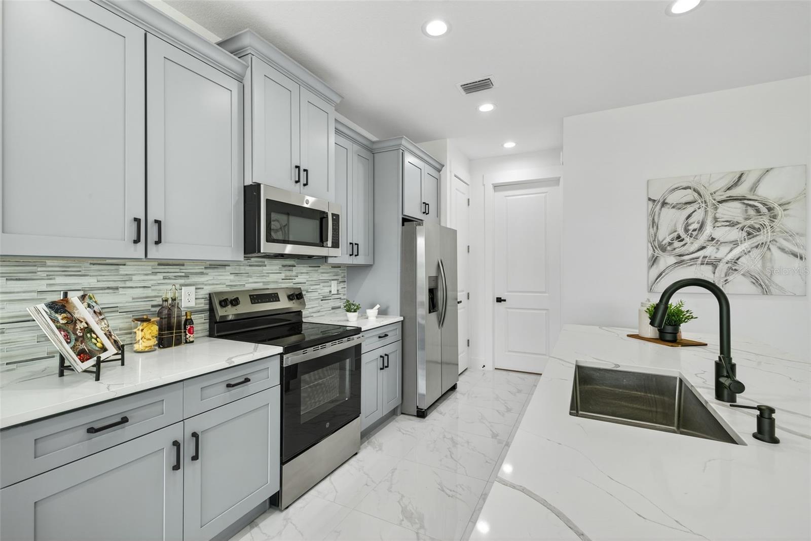 Image 14 of 30 For 3113 14th Street Sw