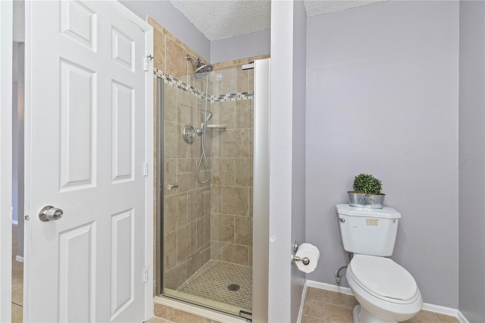 Image 22 of 41 For 4800 Salford Boulevard