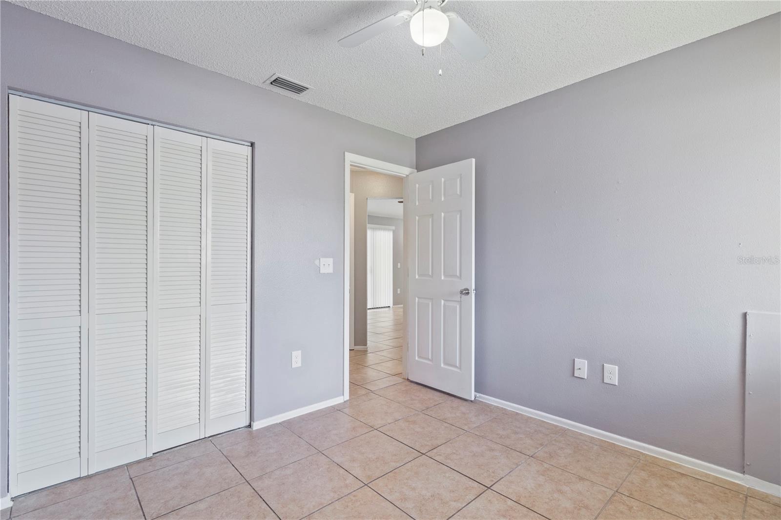 Image 27 of 41 For 4800 Salford Boulevard