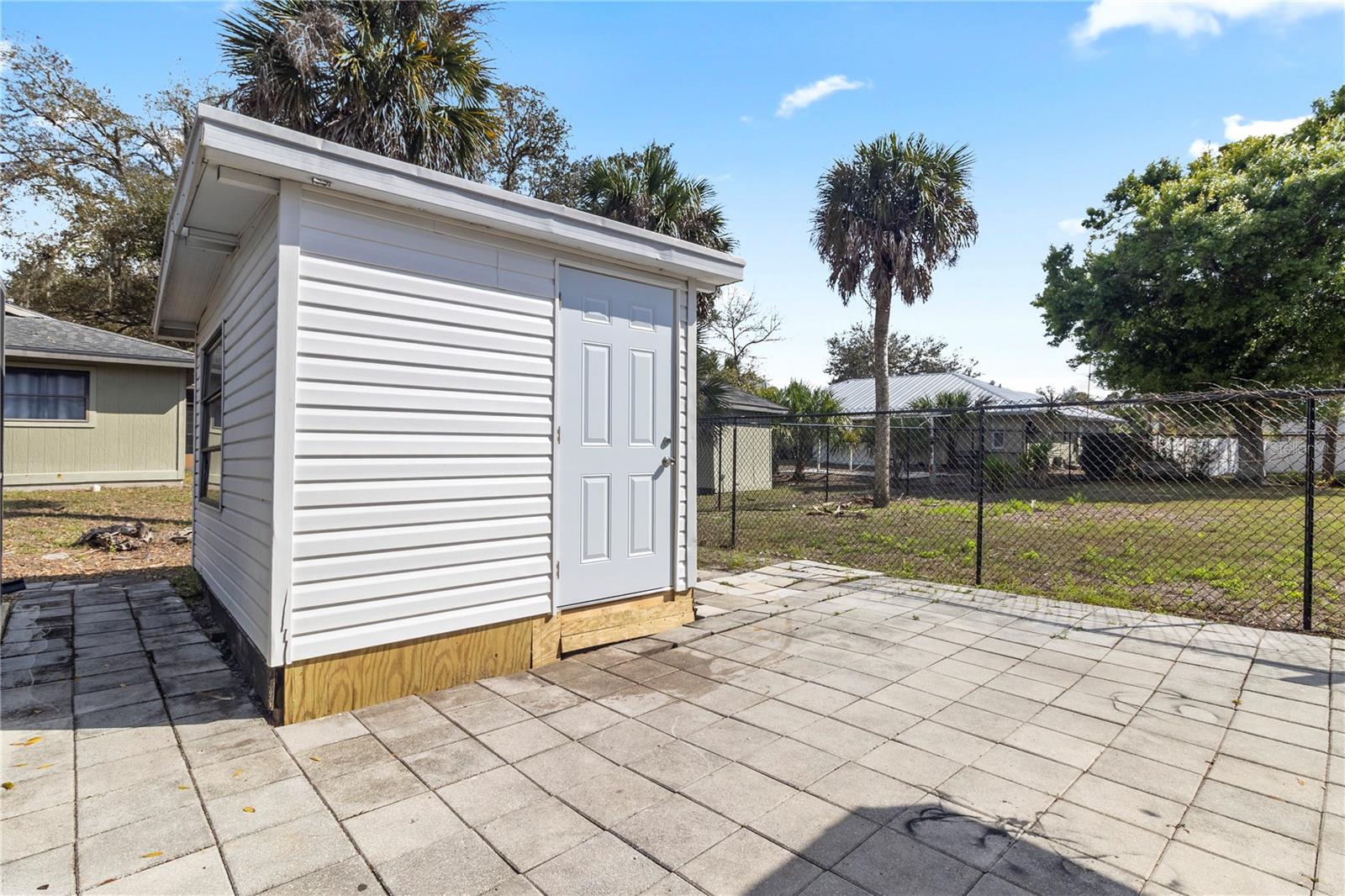 Image 37 of 41 For 4800 Salford Boulevard