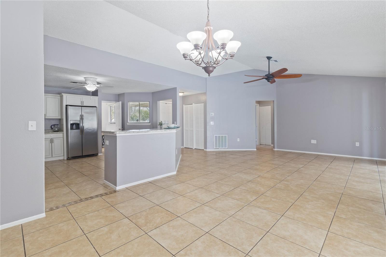 Image 9 of 41 For 4800 Salford Boulevard