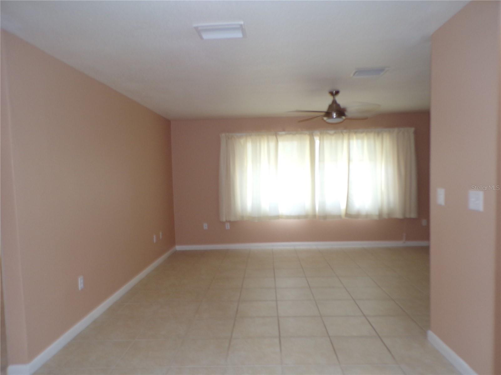 Image 25 of 35 For 4117 Harbor Boulevard