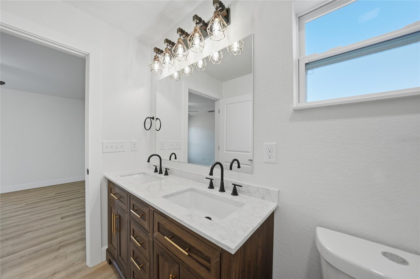 Image 12 of 16 For 3082 Top Terrace