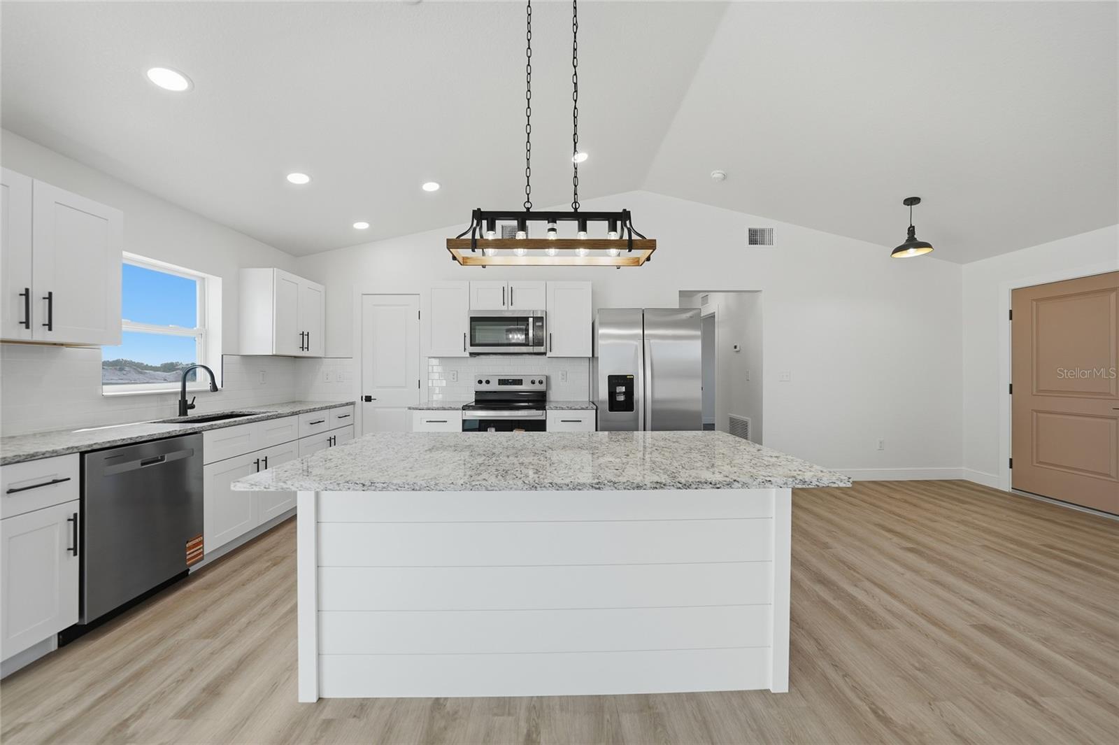 Image 3 of 16 For 3082 Top Terrace