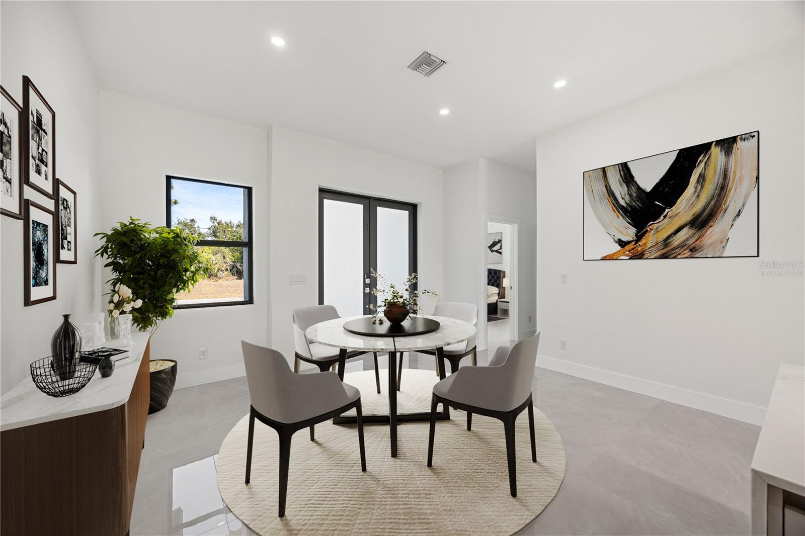 Image 11 of 41 For 115 Baytree Drive