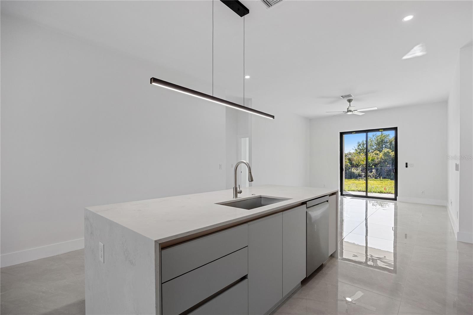 Image 9 of 41 For 115 Baytree Drive