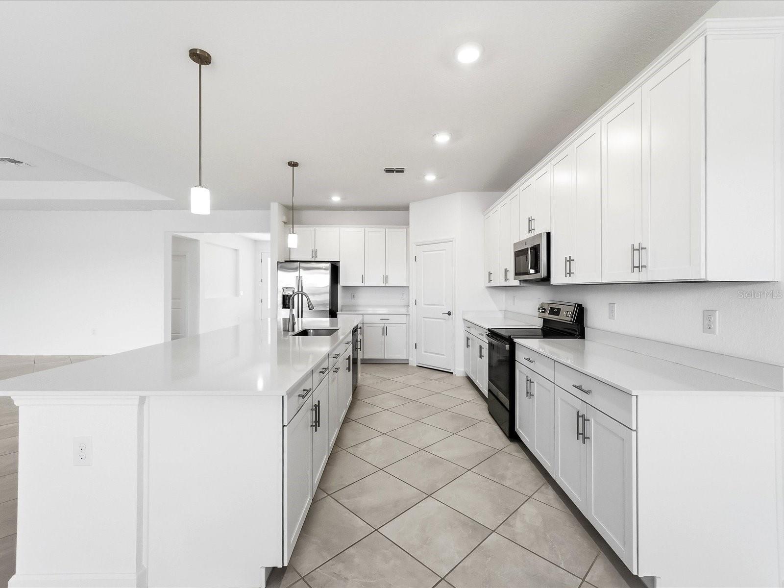 Image 10 of 36 For 8554 Saint Kitts Circle