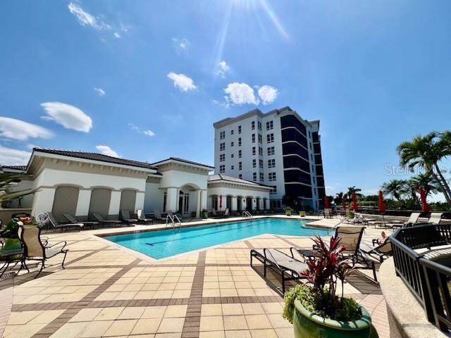 Image 2 of 53 For 3321 Sunset Key Circle 502