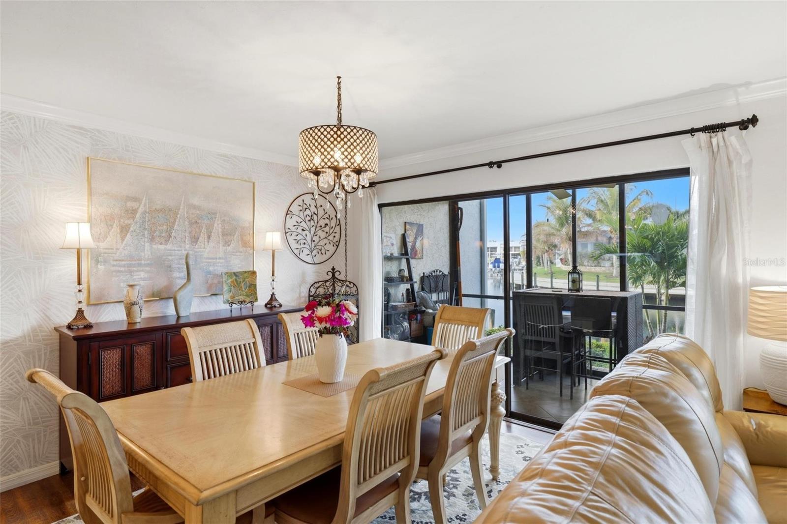 Image 14 of 64 For 1433 Mediterranean Drive E