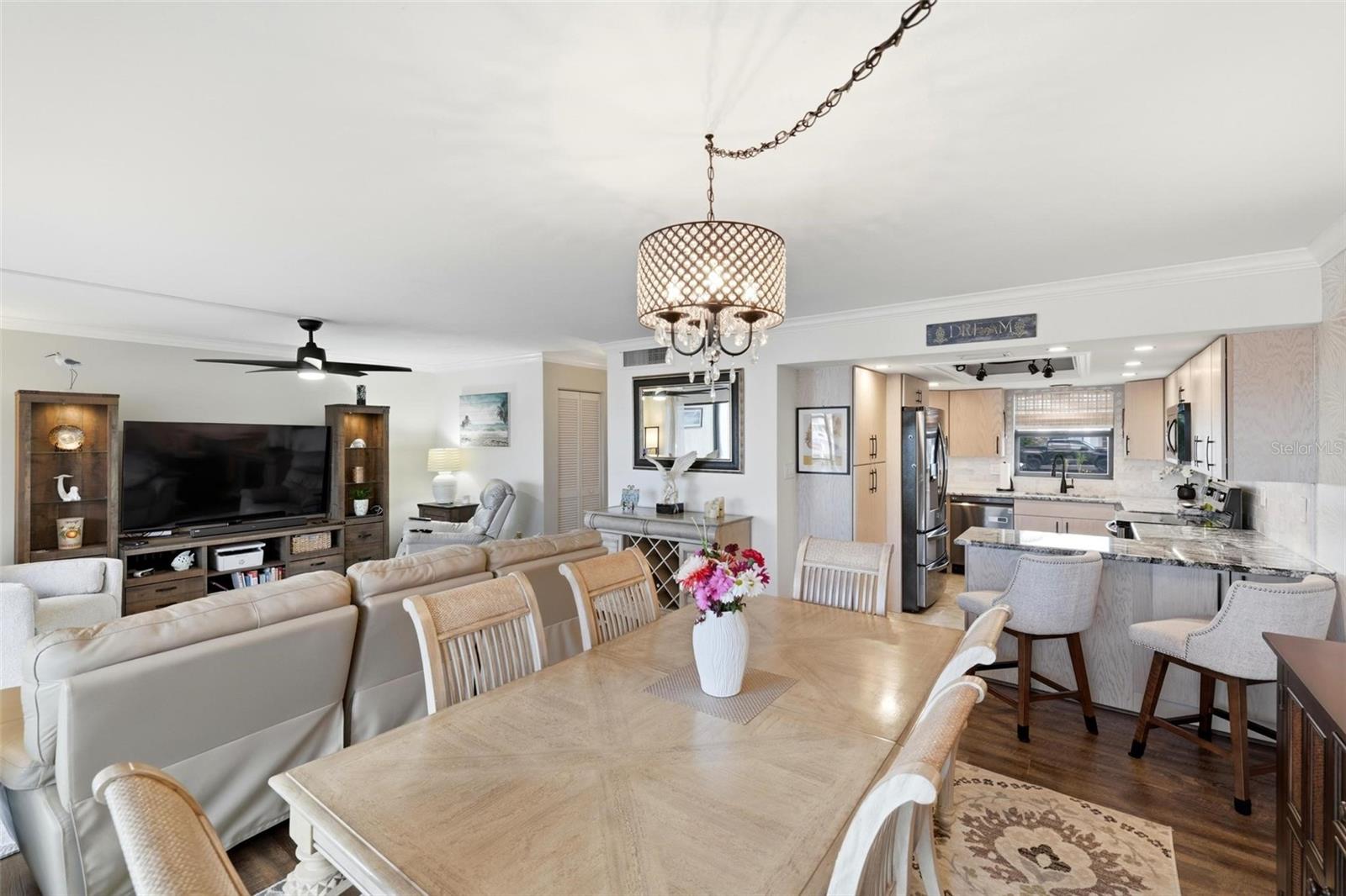 Image 16 of 64 For 1433 Mediterranean Drive E