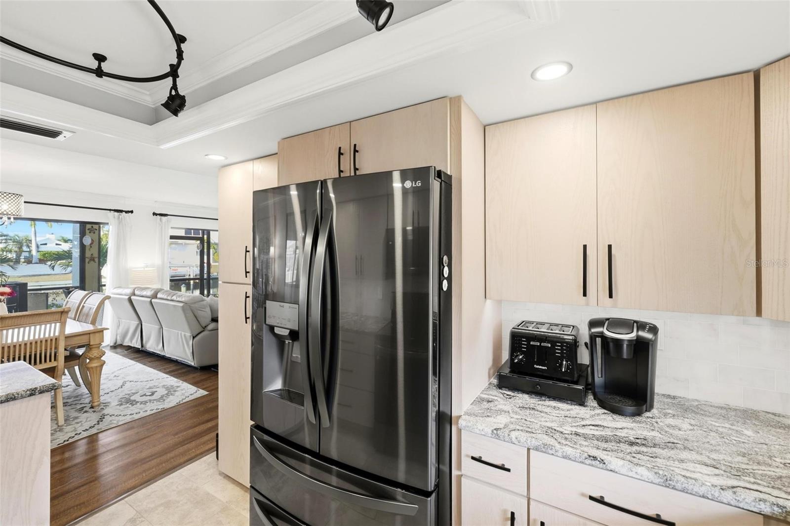 Image 21 of 64 For 1433 Mediterranean Drive E