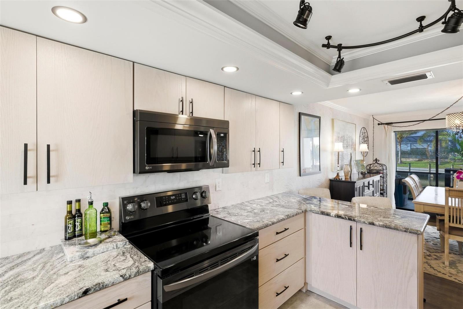 Image 22 of 64 For 1433 Mediterranean Drive E