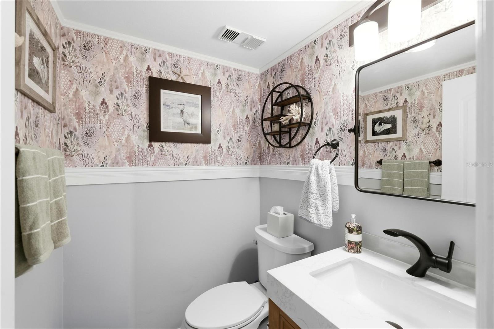 Image 24 of 64 For 1433 Mediterranean Drive E