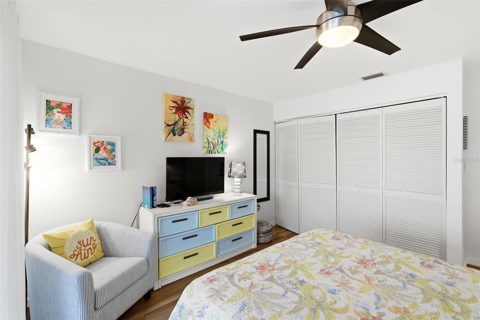 Image 27 of 64 For 1433 Mediterranean Drive E