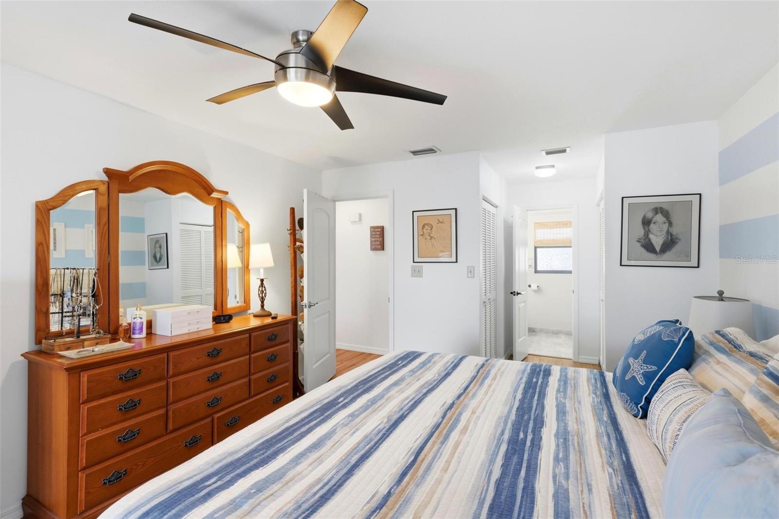 Image 29 of 64 For 1433 Mediterranean Drive E