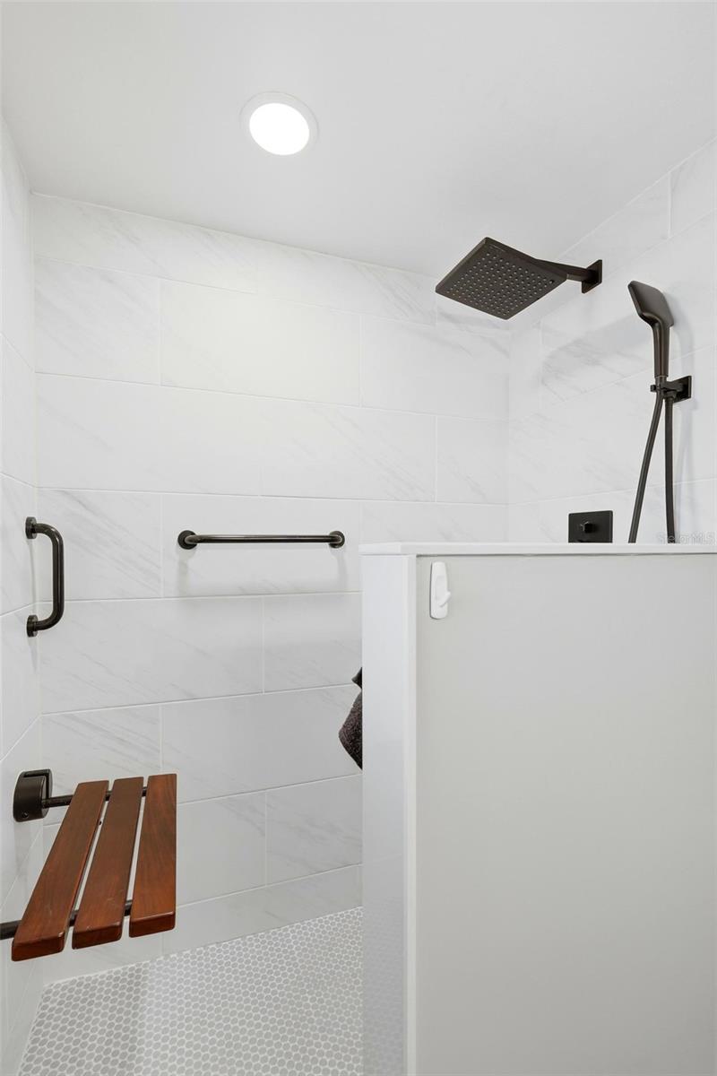 Image 32 of 64 For 1433 Mediterranean Drive E