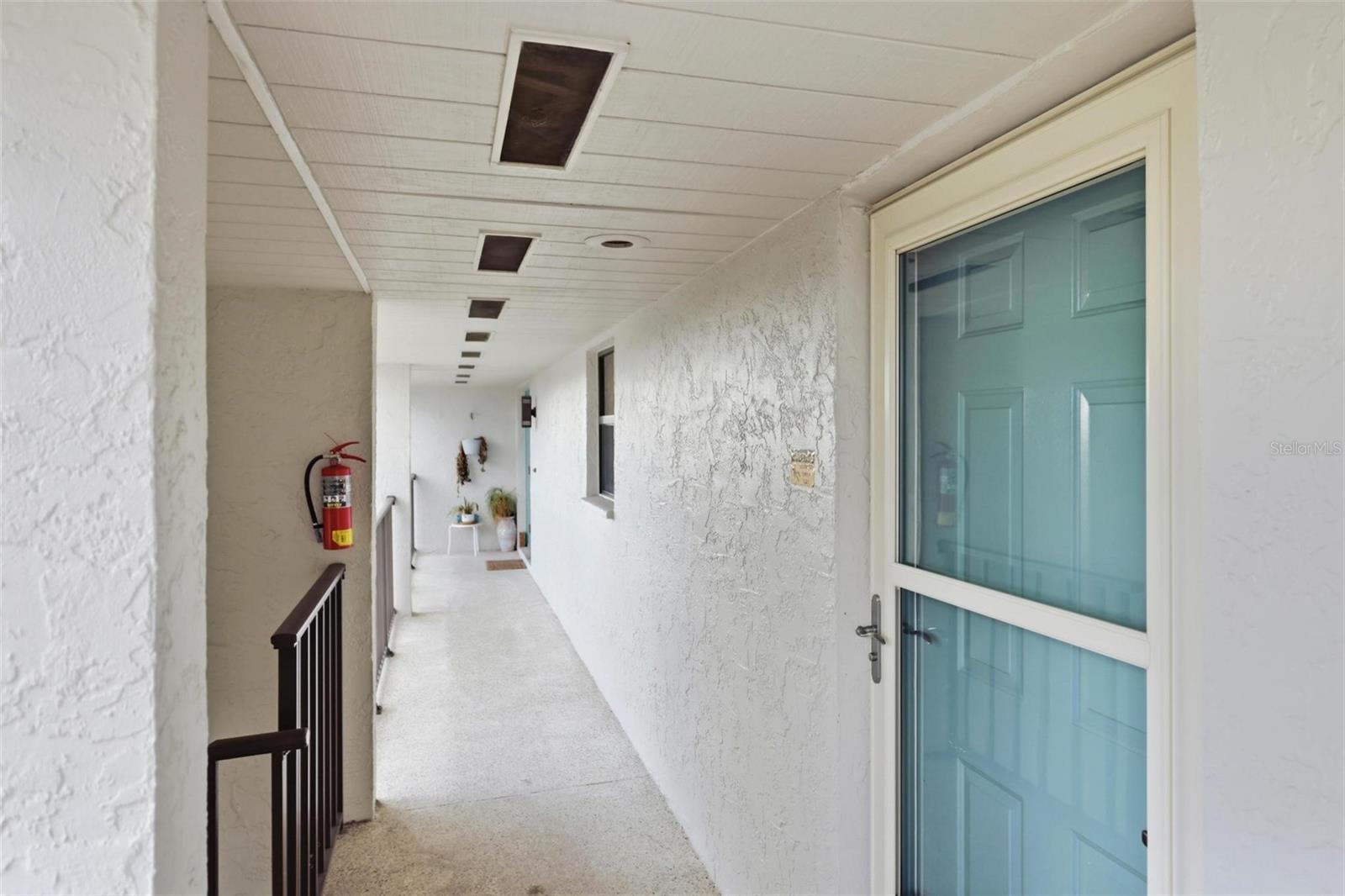 Image 39 of 64 For 1433 Mediterranean Drive E