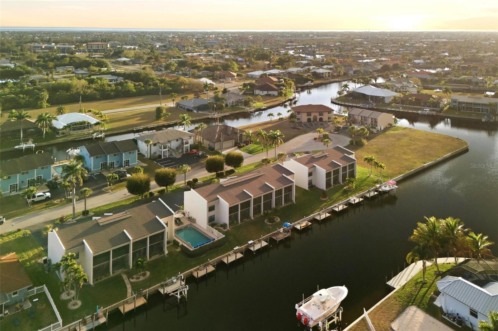 Image 60 of 64 For 1433 Mediterranean Drive E