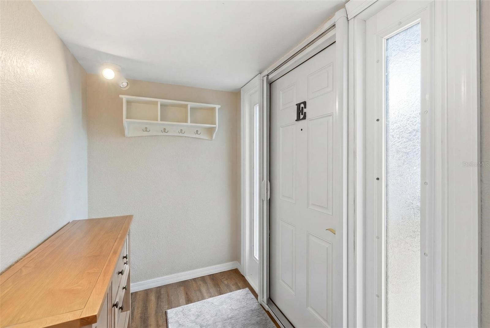 Image 8 of 64 For 1433 Mediterranean Drive E