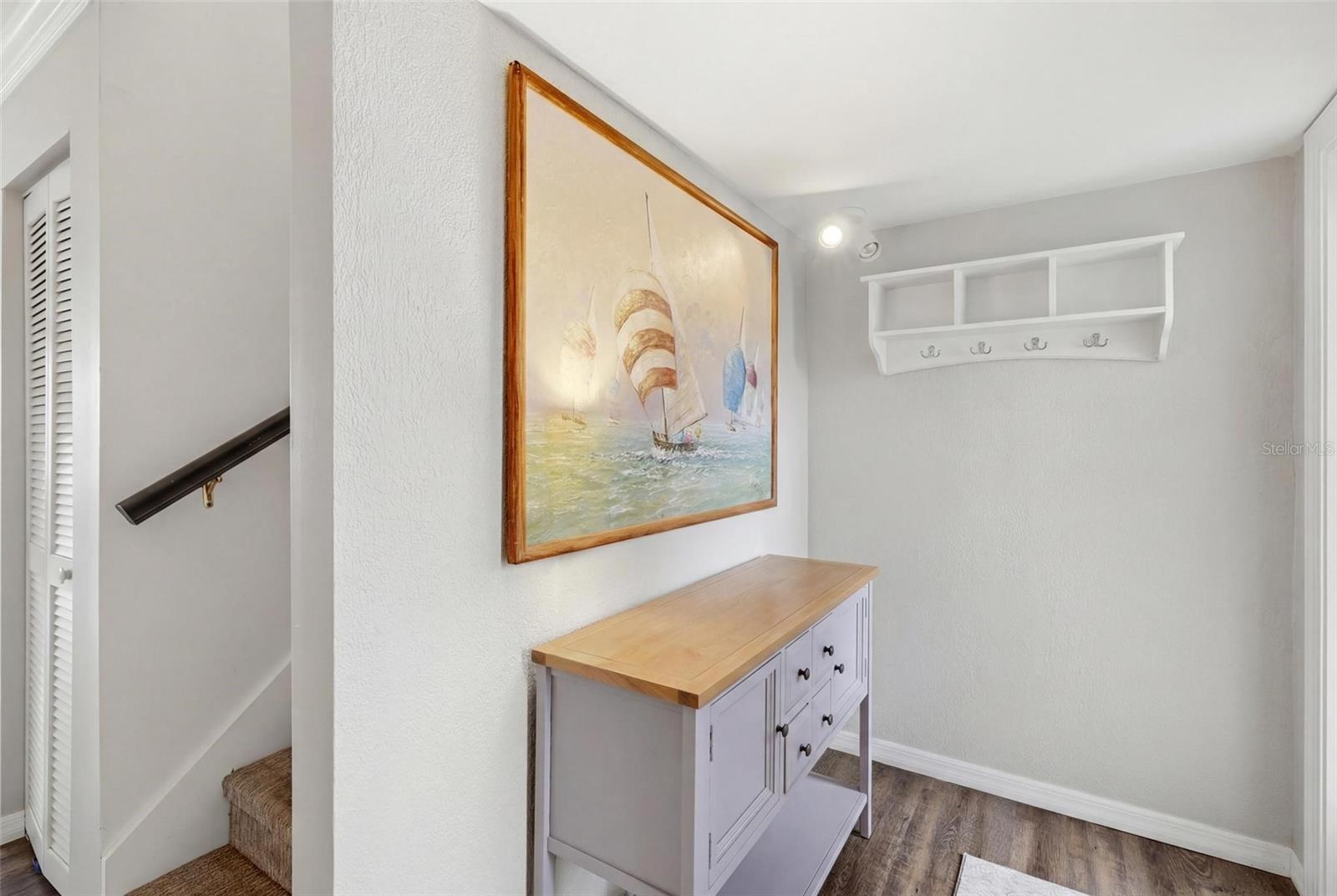 Image 9 of 64 For 1433 Mediterranean Drive E