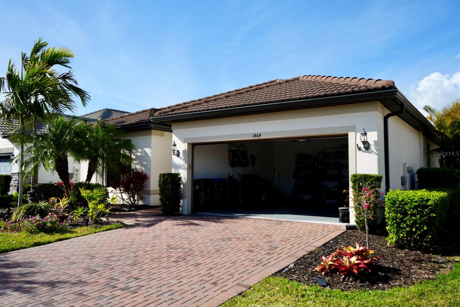 Image 2 of 61 For 1464 Hyssop Loop