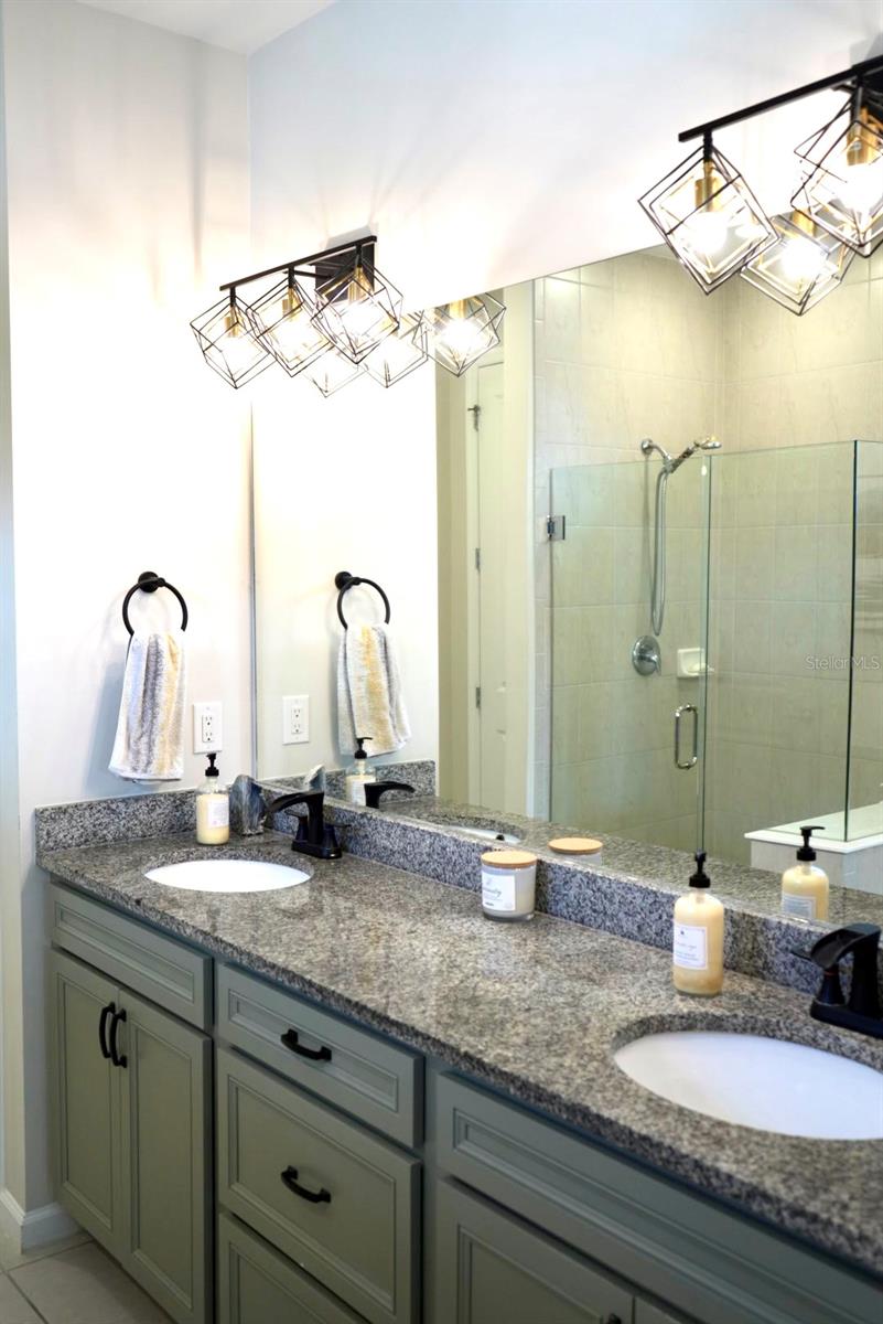 Image 43 of 61 For 1464 Hyssop Loop