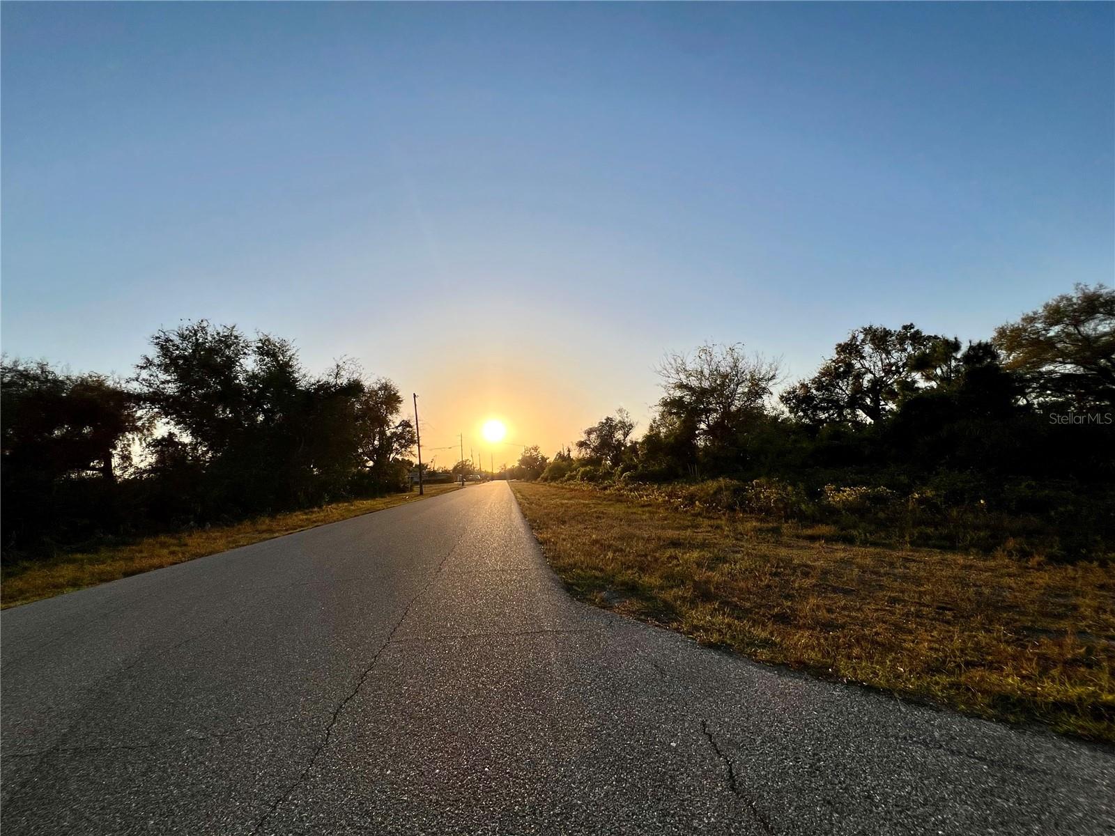 Image 3 of 4 For 12332 Albrecht Terrace