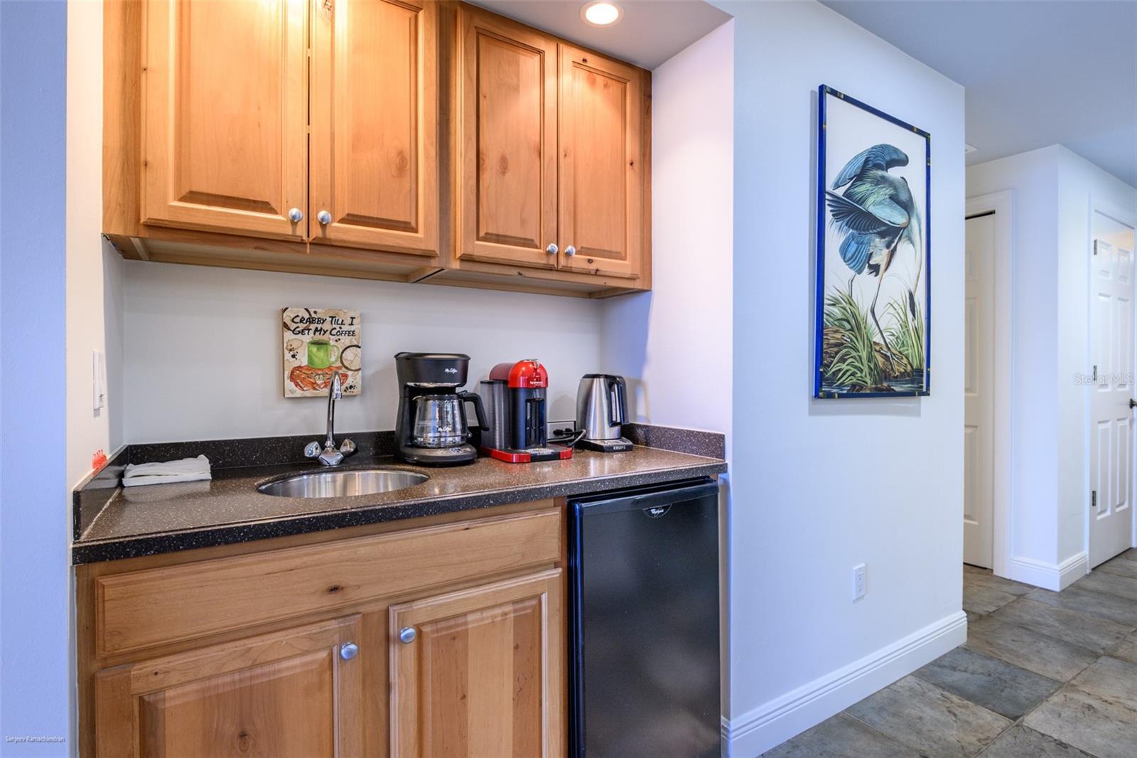 Image 21 of 58 For 3313 Sunset Key Circle 104