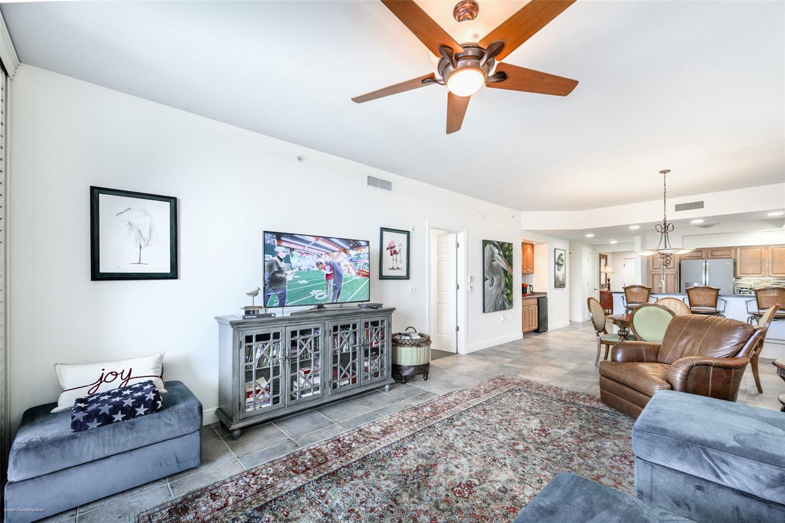 Image 26 of 58 For 3313 Sunset Key Circle 104