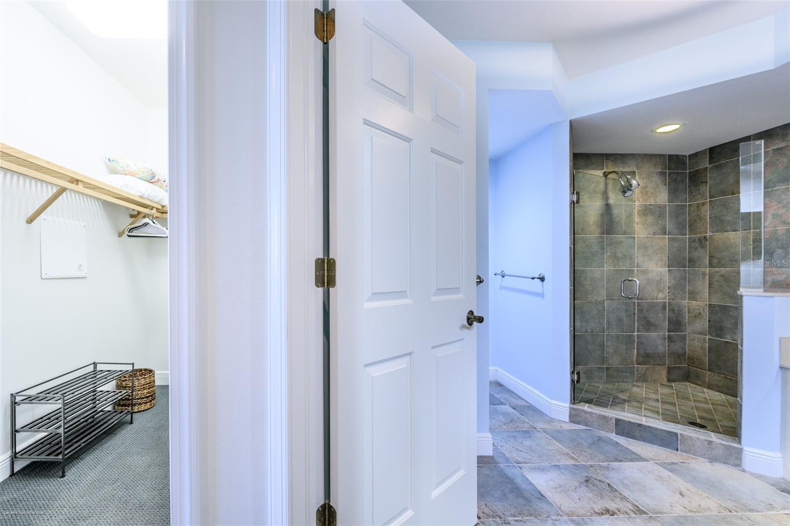 Image 27 of 58 For 3313 Sunset Key Circle 104