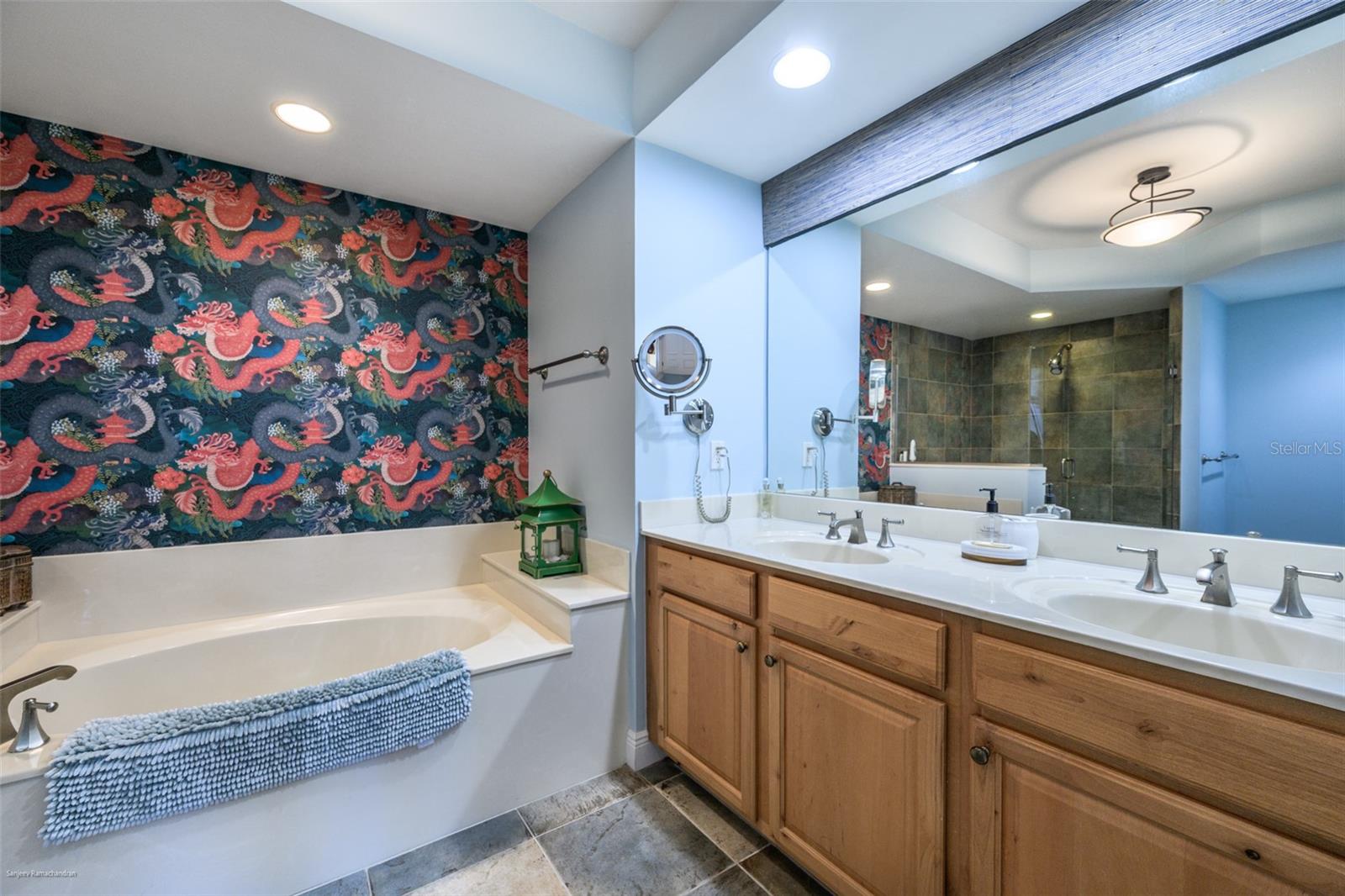 Image 34 of 58 For 3313 Sunset Key Circle 104